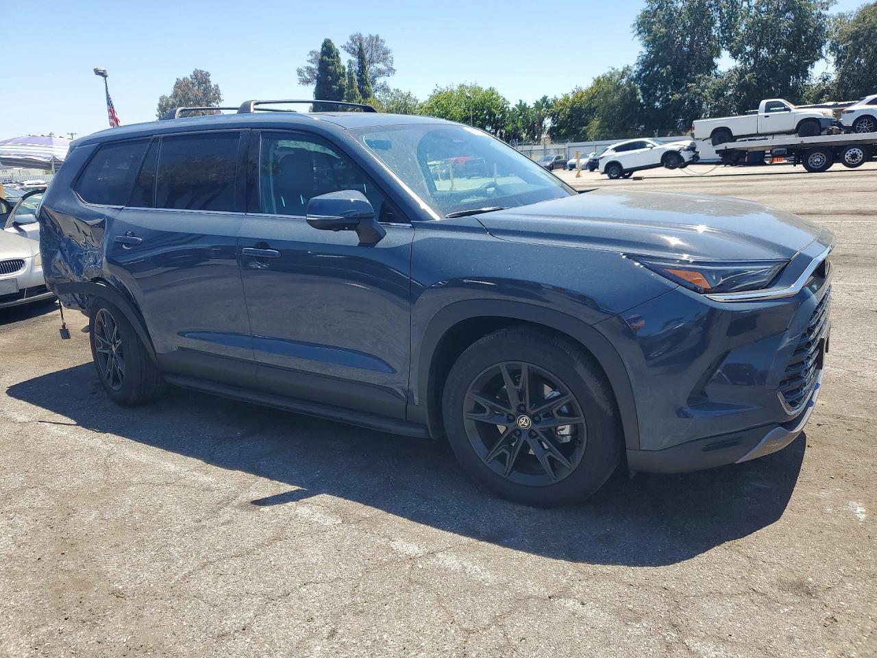 2026 TOYOTA HIGHLANDER