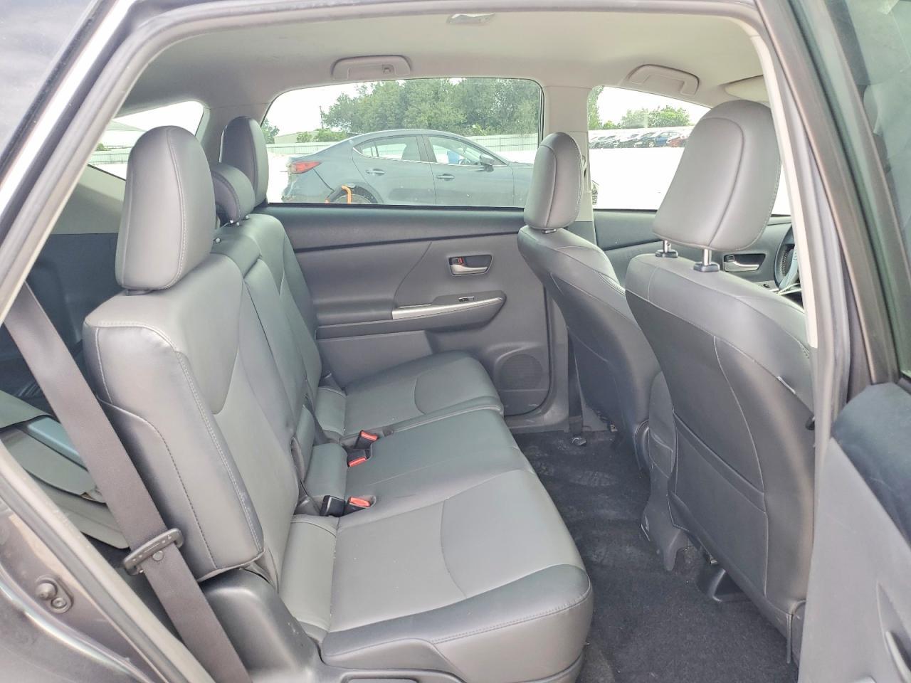 2014 TOYOTA PRIUS V