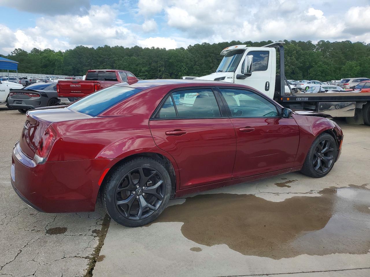 2021 CHRYSLER 300