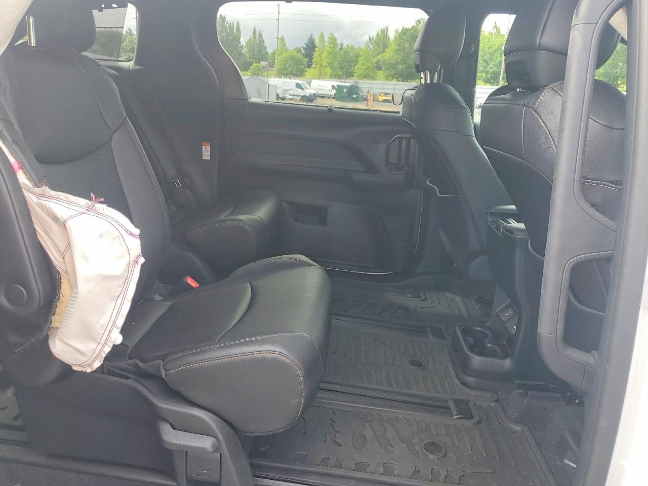 2026 TOYOTA SIENNA