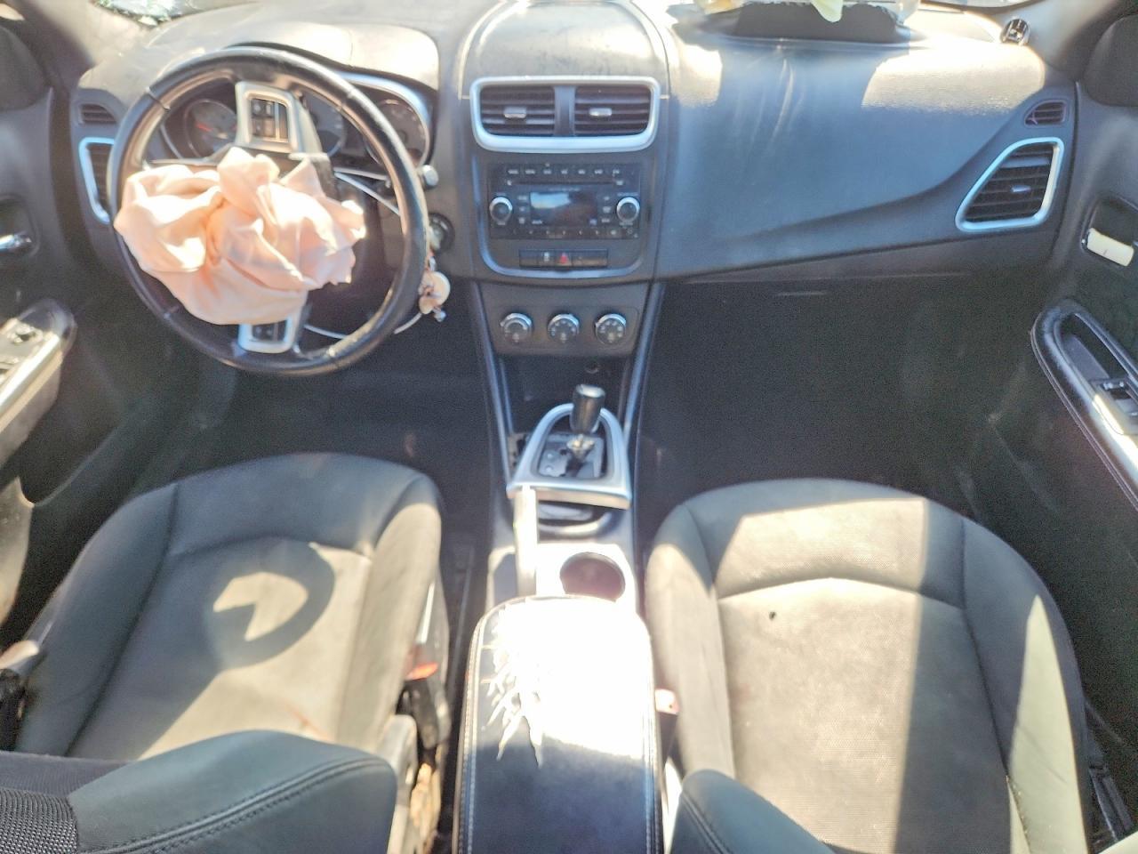 2012 DODGE Avenger