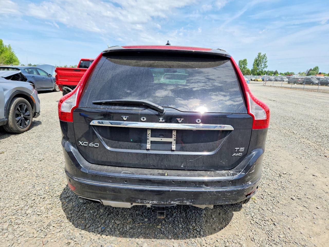 2017 VOLVO XC60