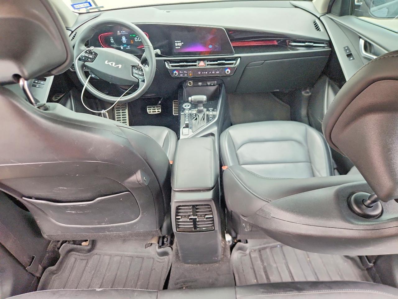 2023 KIA Niro