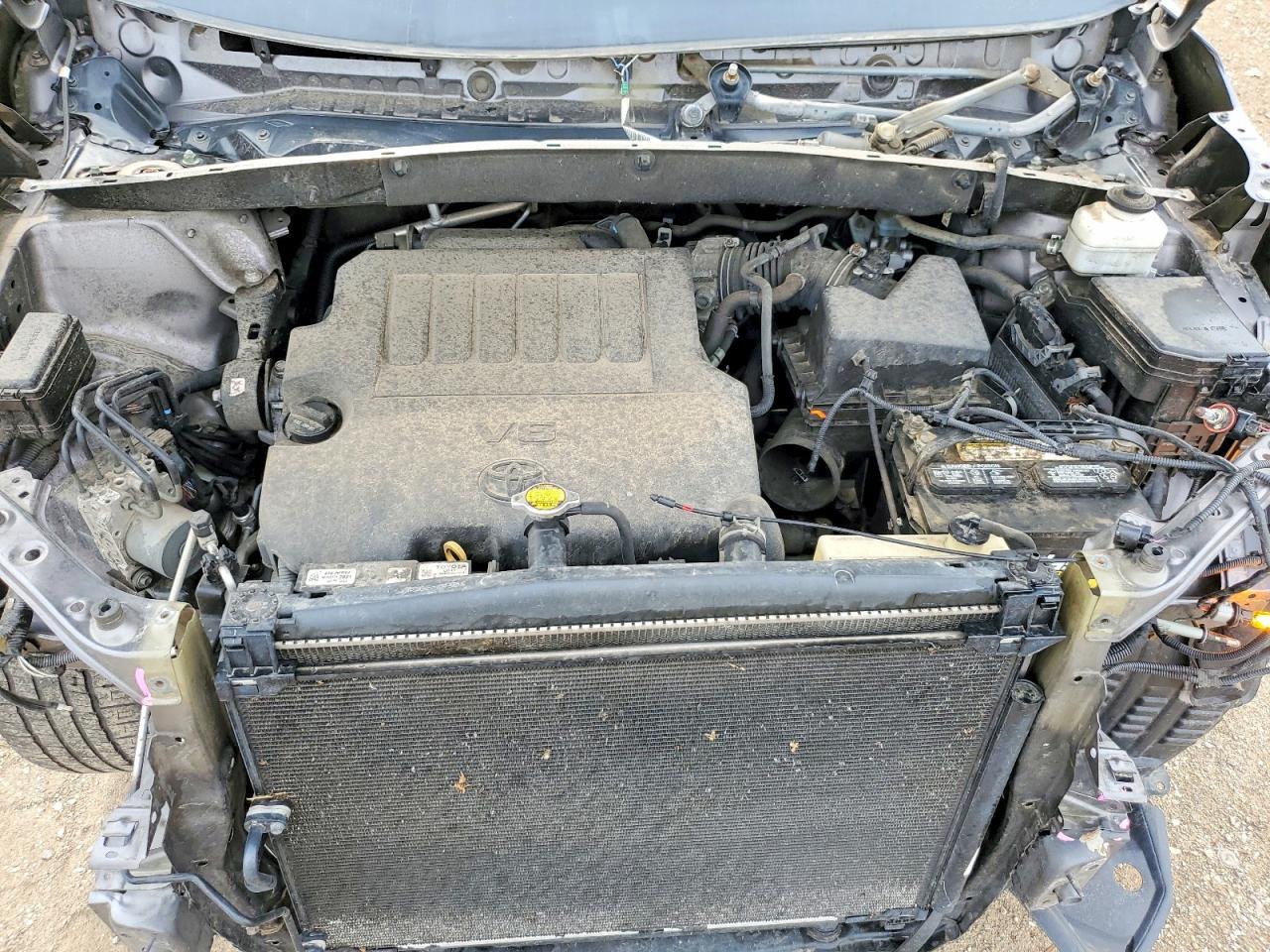 2014 TOYOTA HIGHLANDER