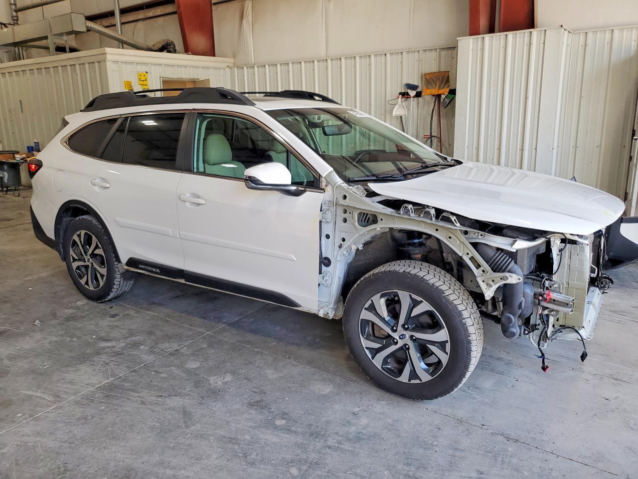 2020 SUBARU Outback