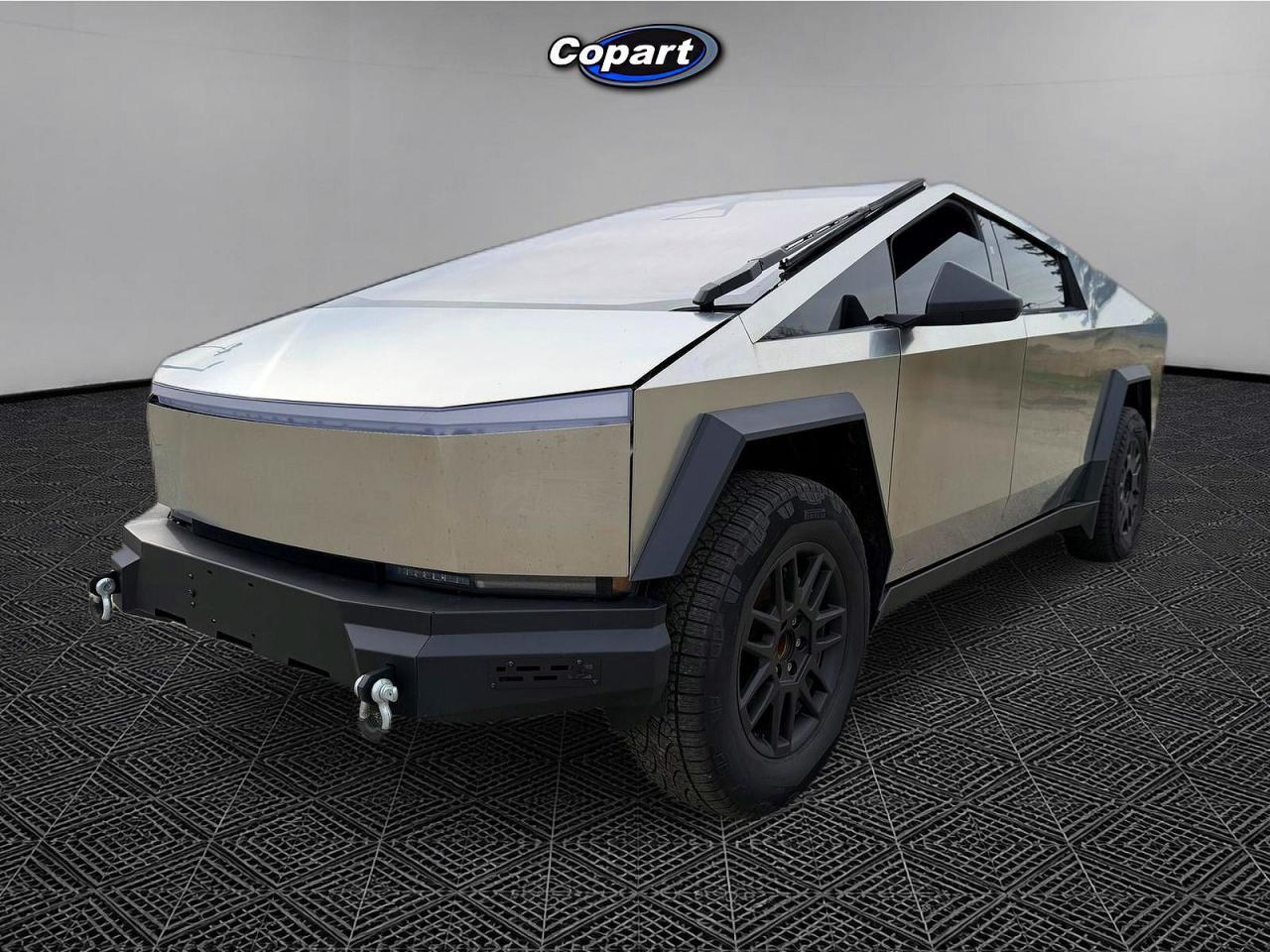 2024 TESLA Cybertruck