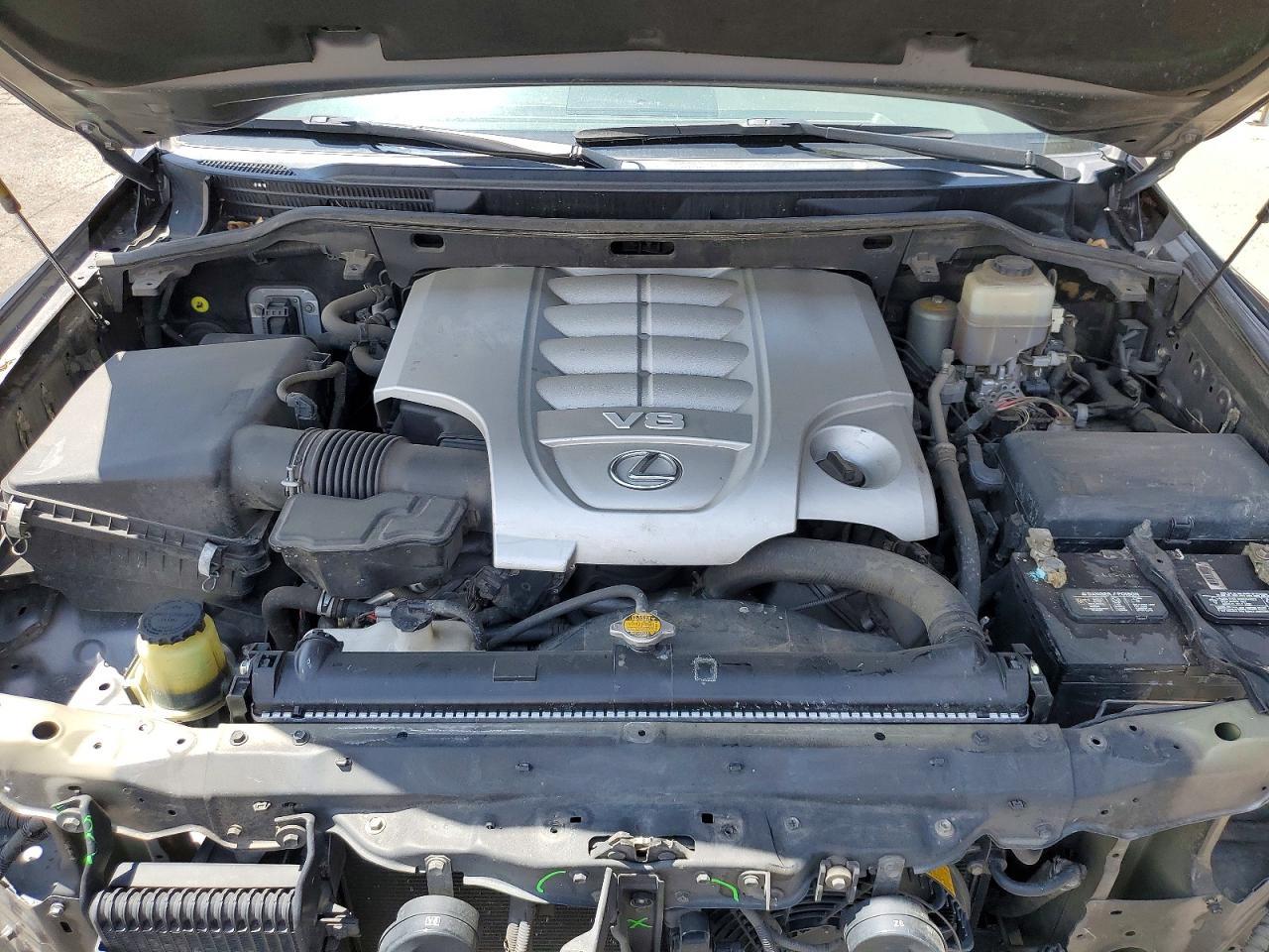 2013 LEXUS LX 570