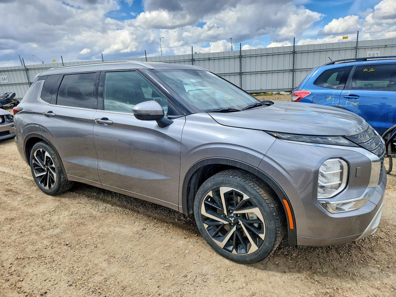 2022 MITSUBISHI outlander