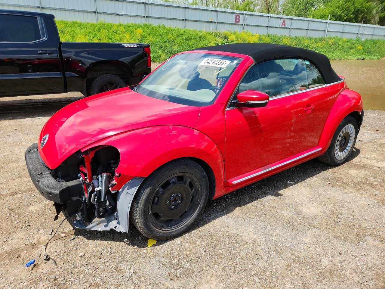 2015 VOLKSWAGEN Beetle