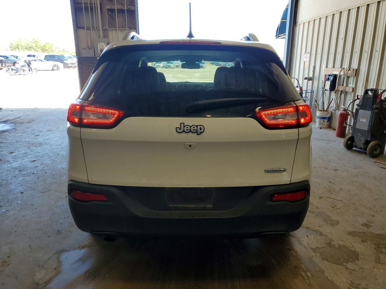 2018 JEEP CHEROKEE