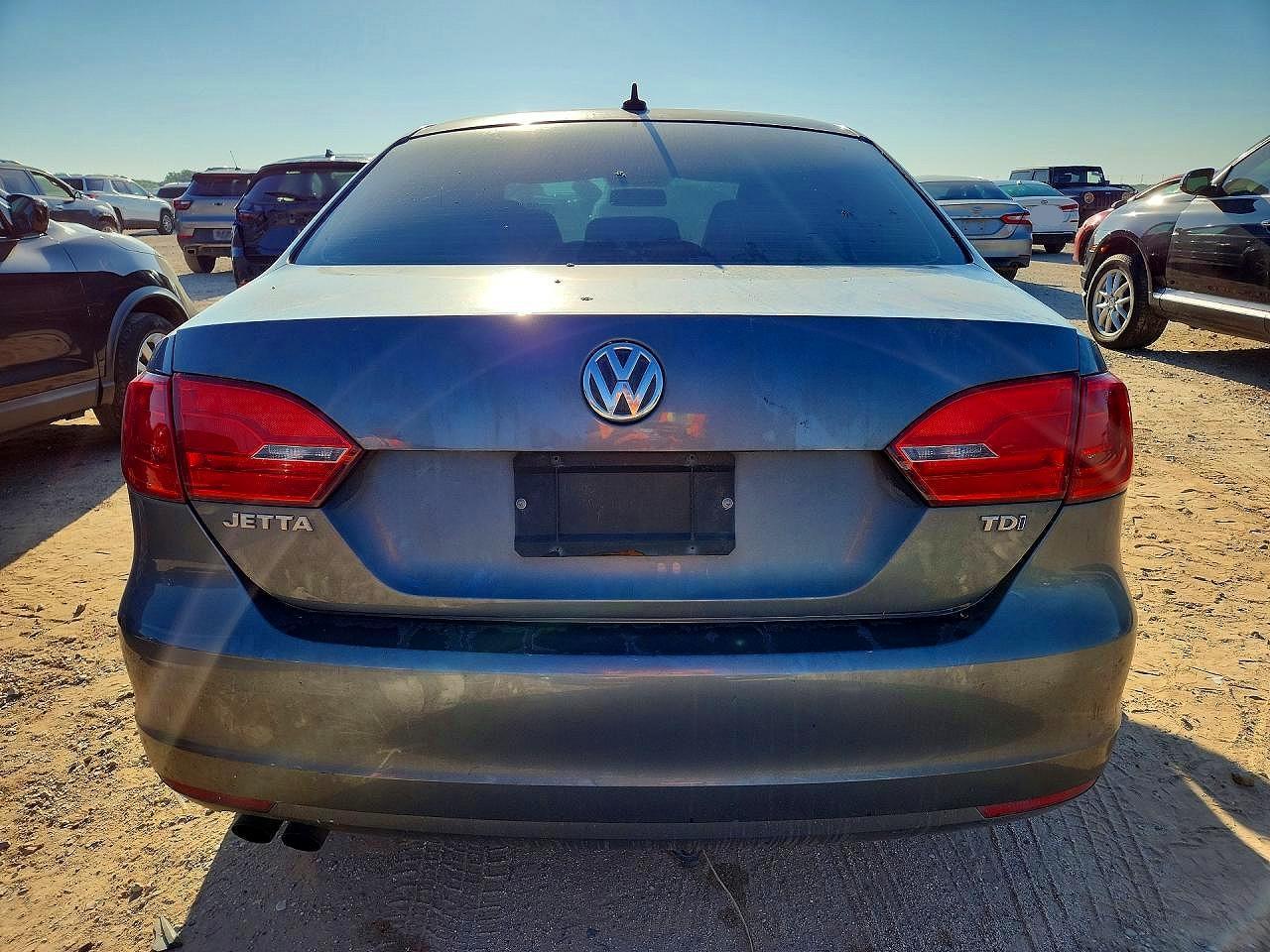 2012 VOLKSWAGEN JETTA