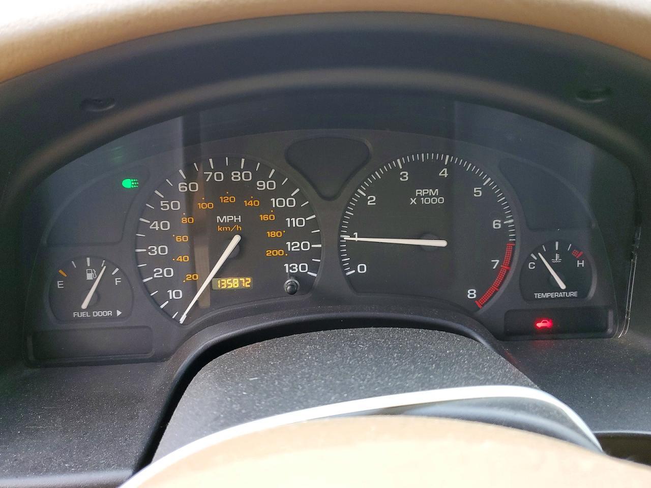 2001 SATURN Lw200