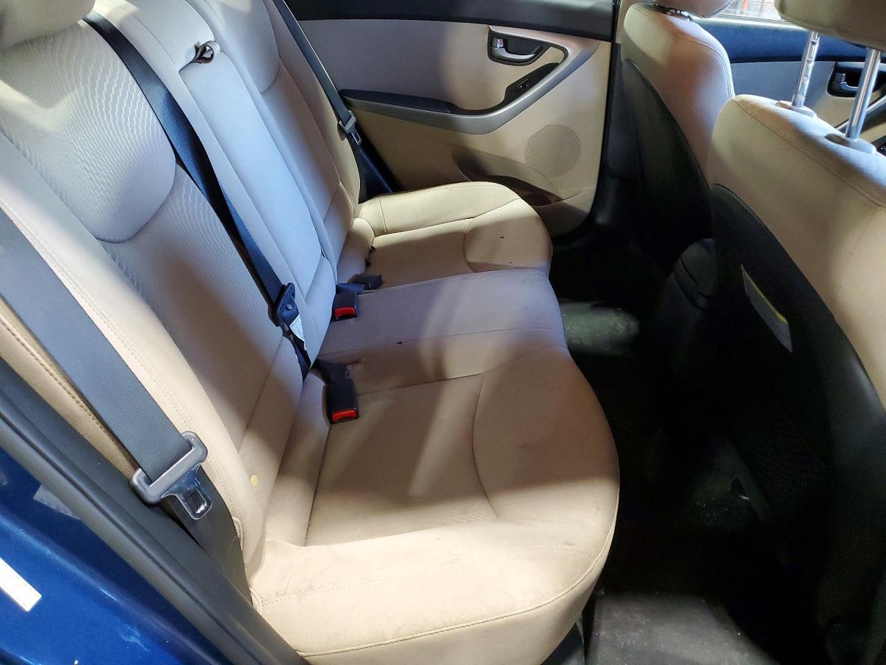 2016 HYUNDAI ELANTRA