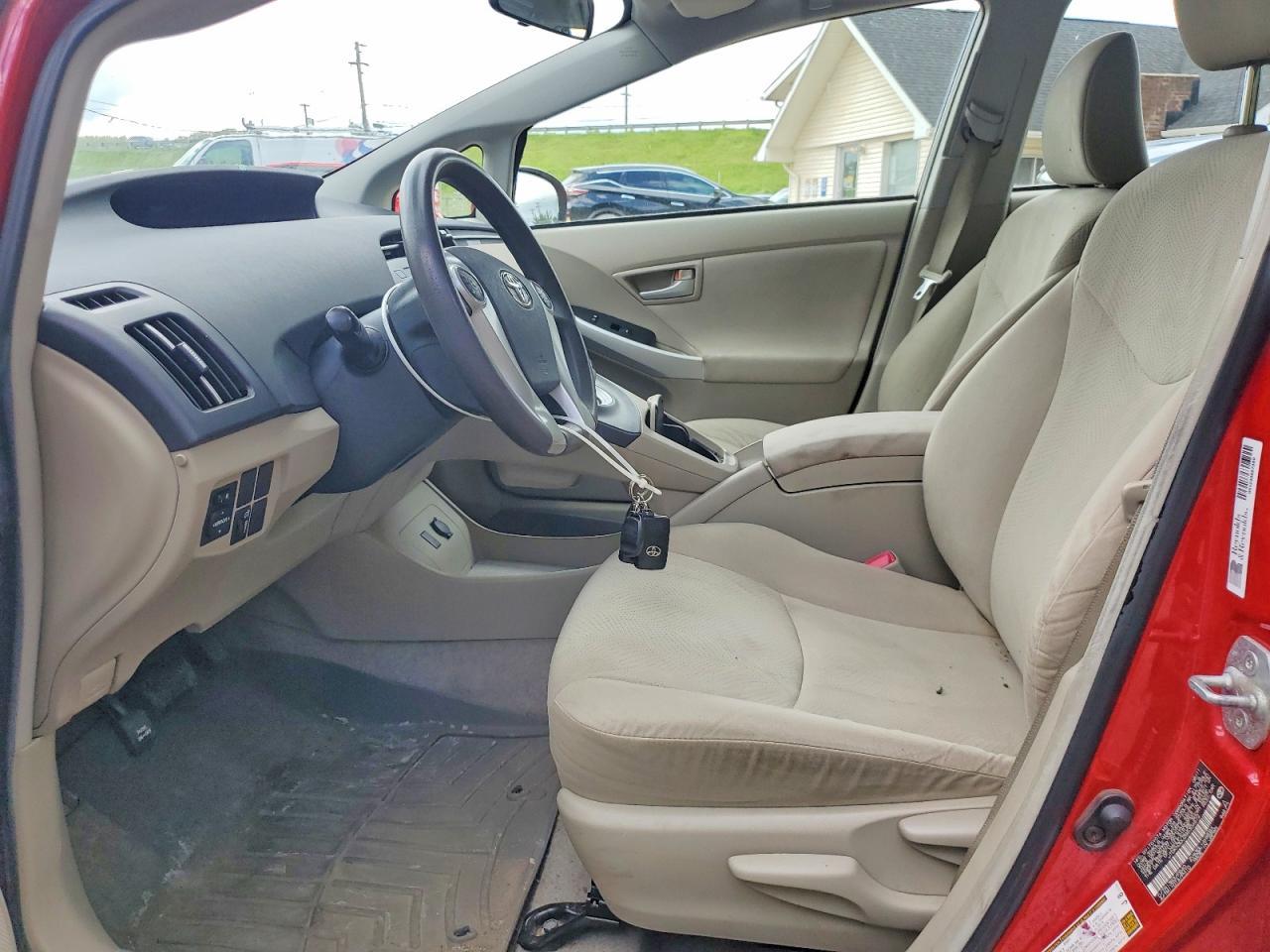 2011 TOYOTA PRIUS