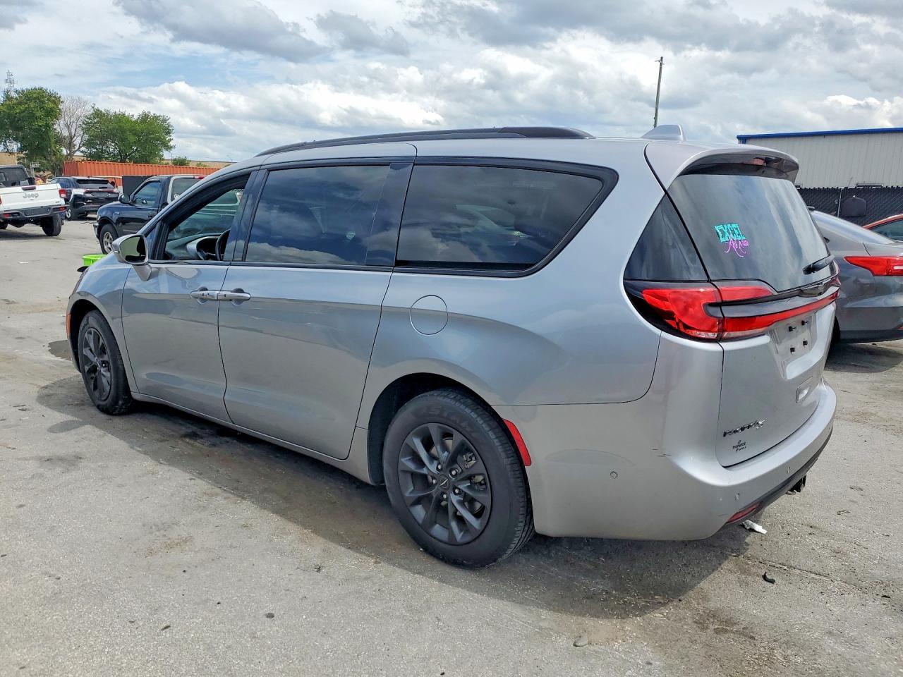 2021 CHRYSLER Pacifica