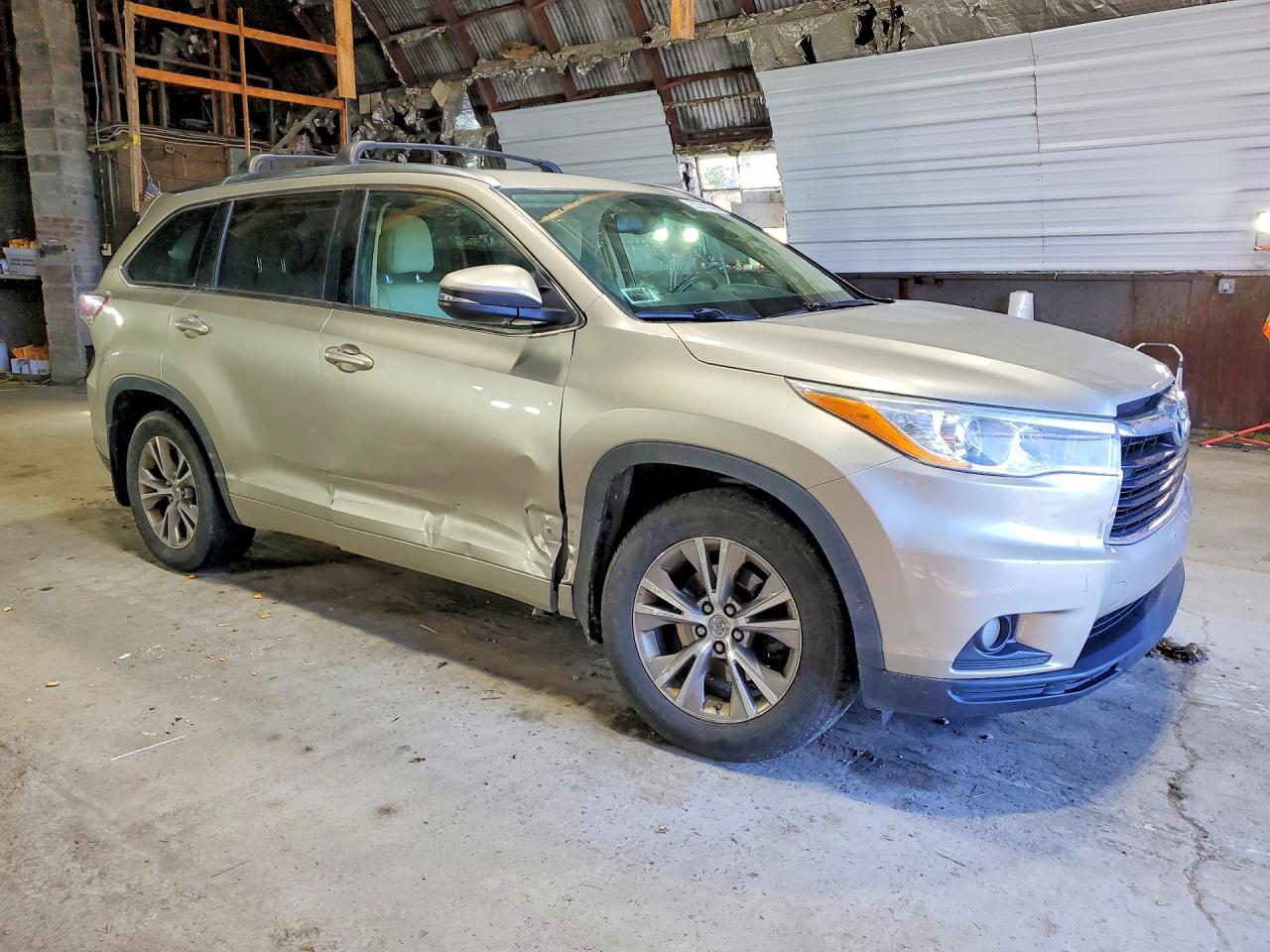 2014 TOYOTA HIGHLANDER