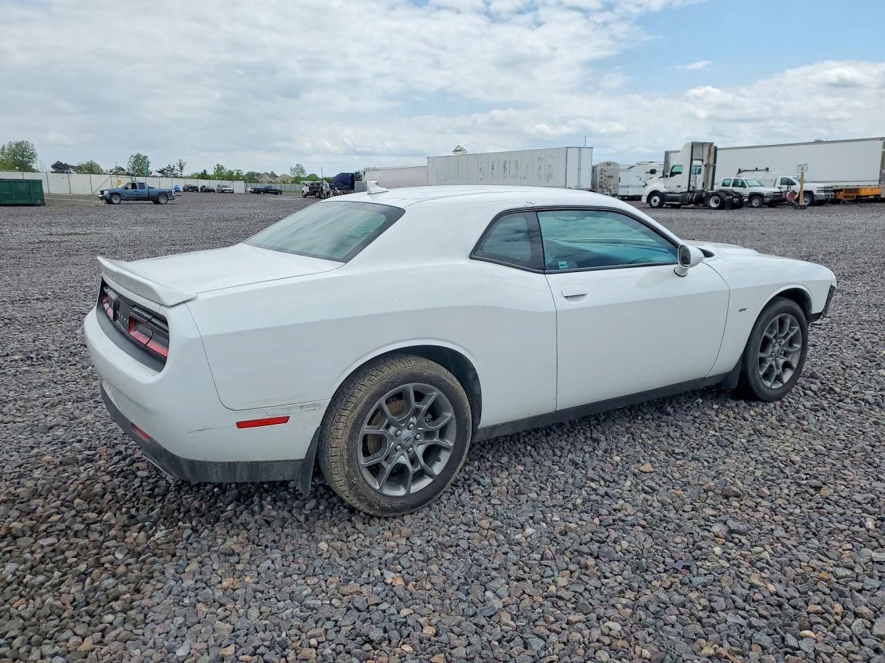 2017 DODGE Challenger