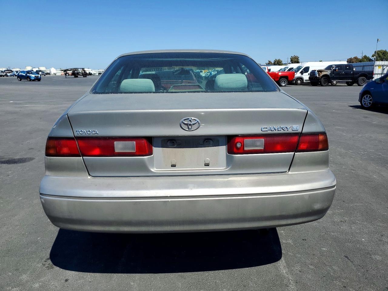 1998 TOYOTA CAMRY