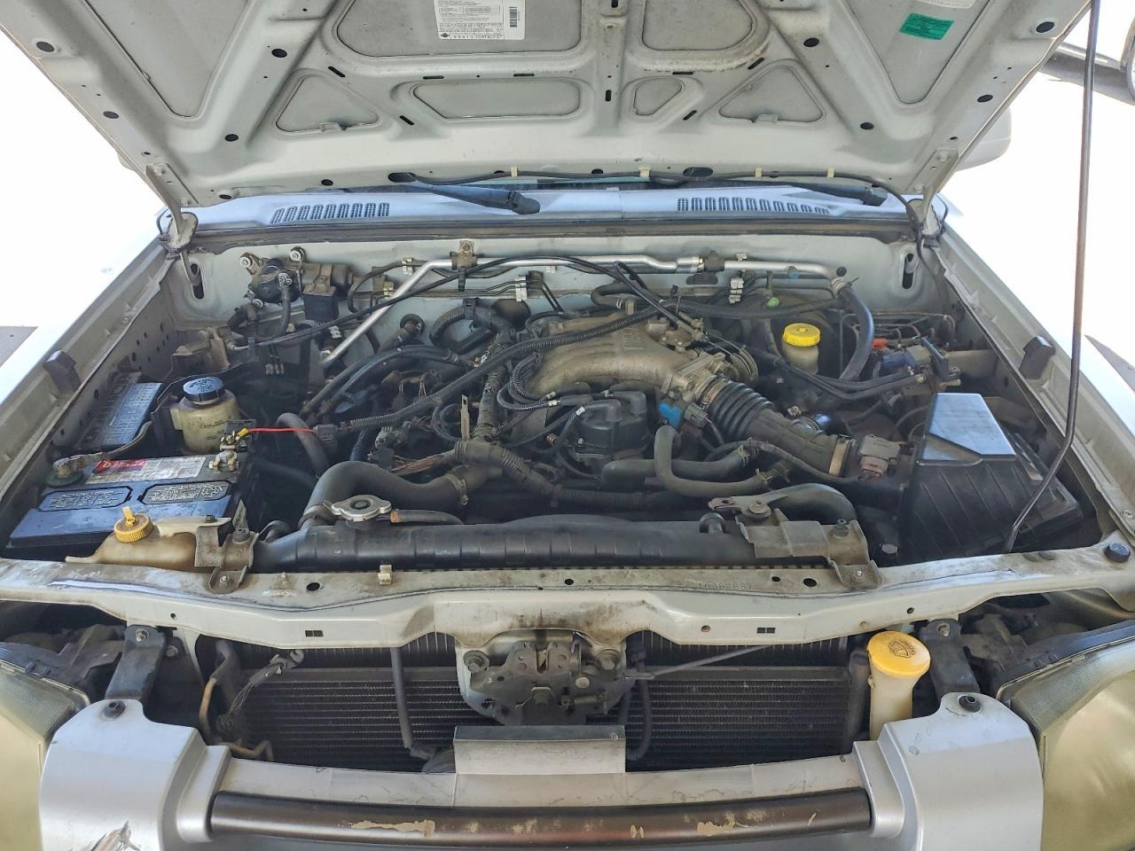 2001 NISSAN Frontier