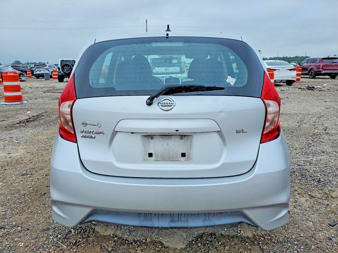 2017 NISSAN Versa Note
