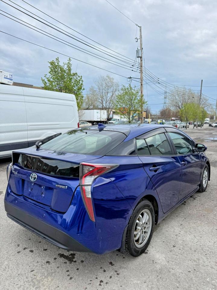 2017 TOYOTA PRIUS