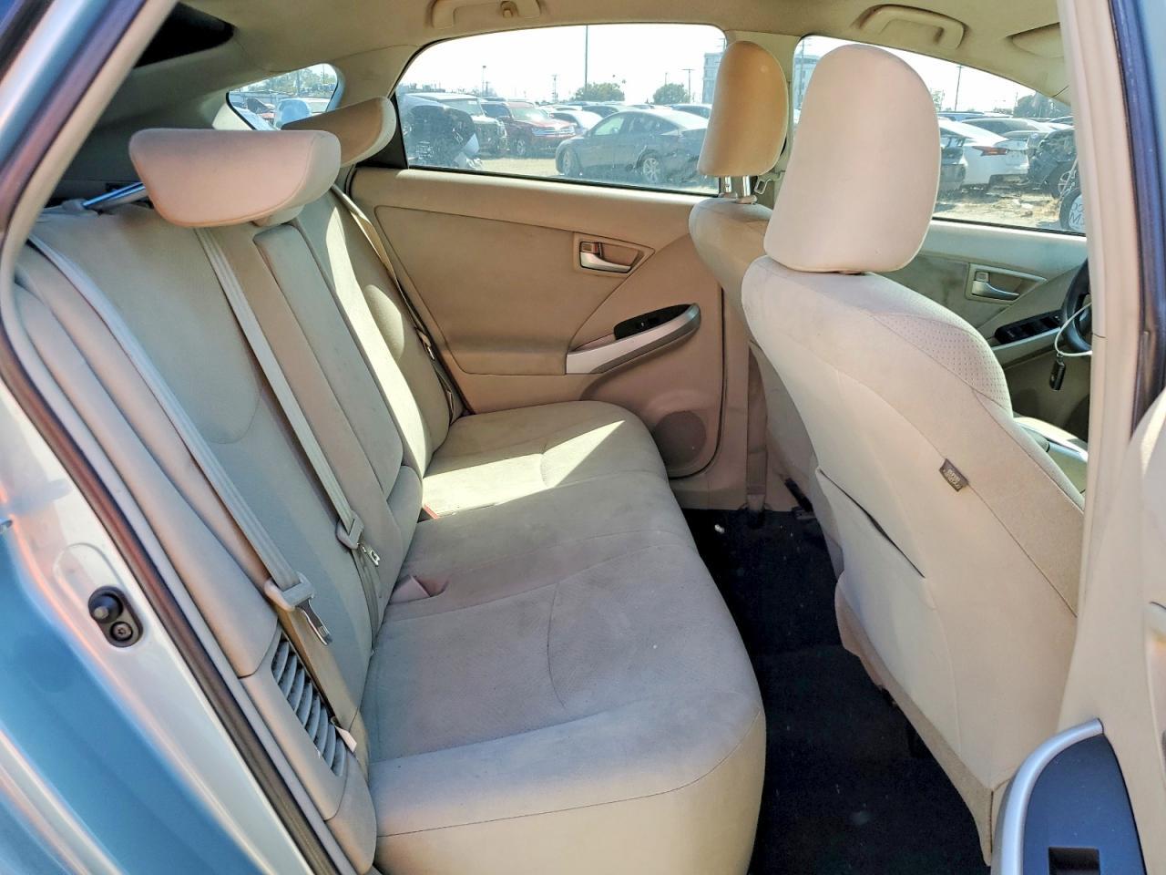2014 TOYOTA PRIUS
