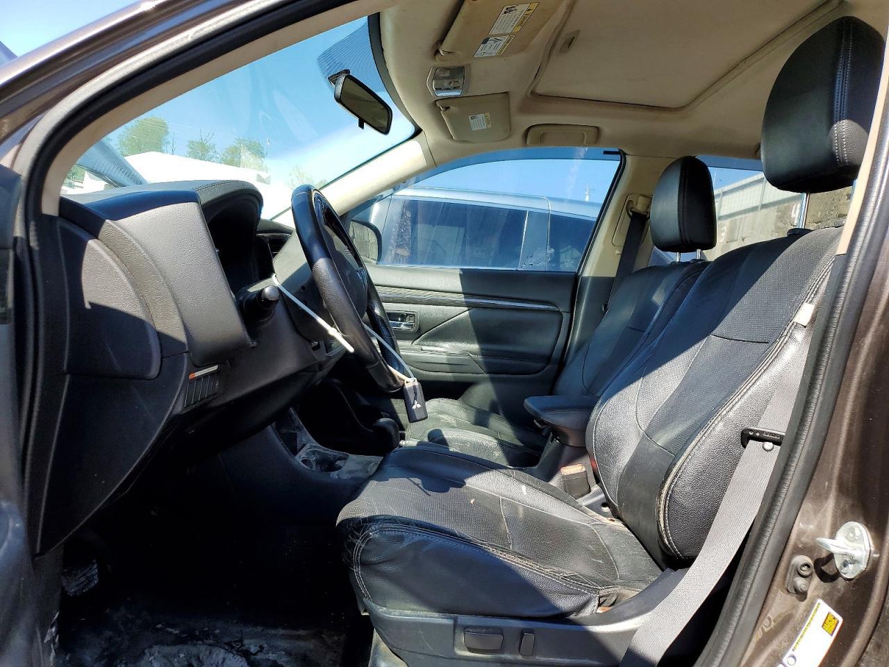 2016 MITSUBISHI outlander