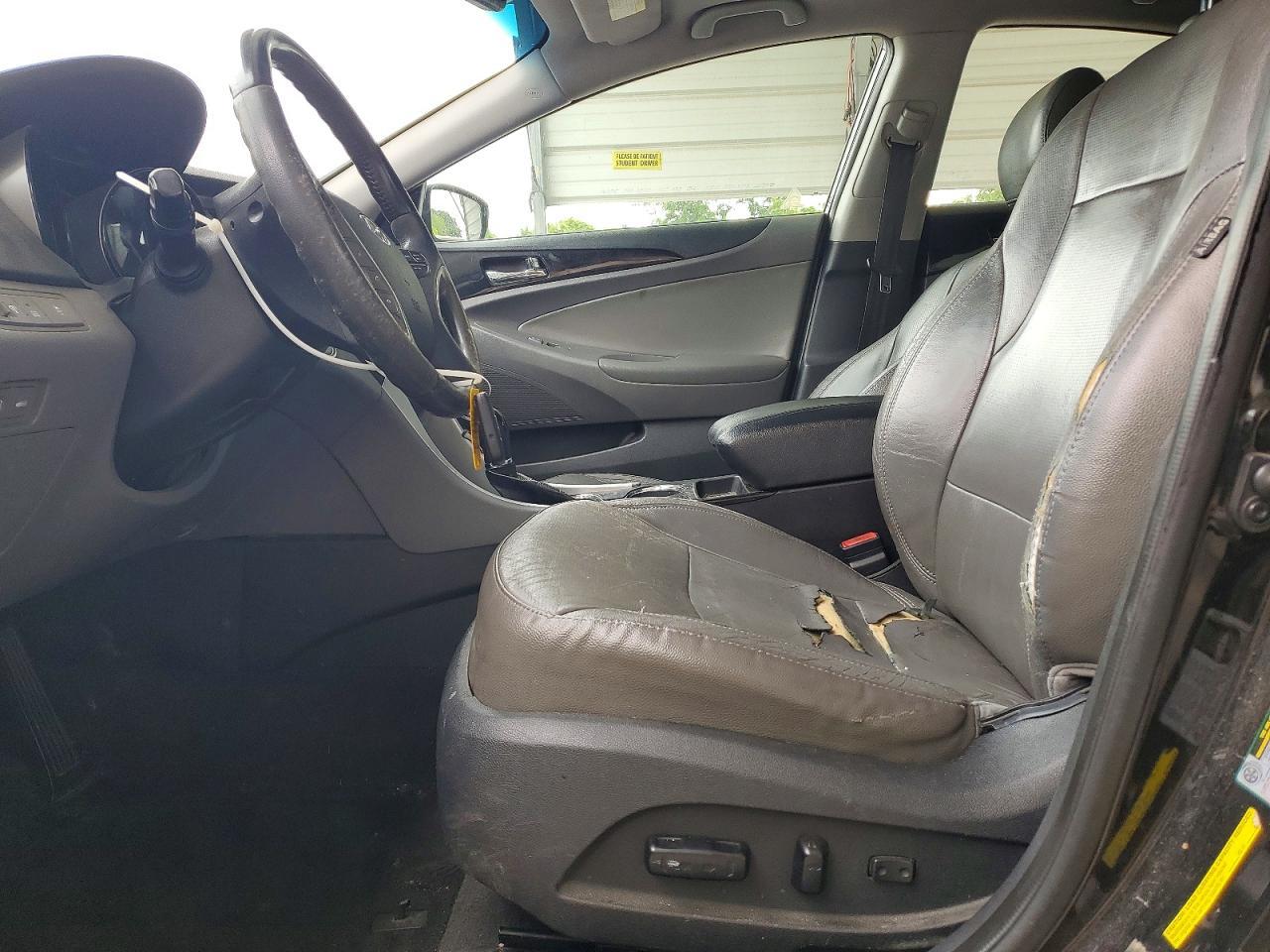 2013 HYUNDAI SONATA