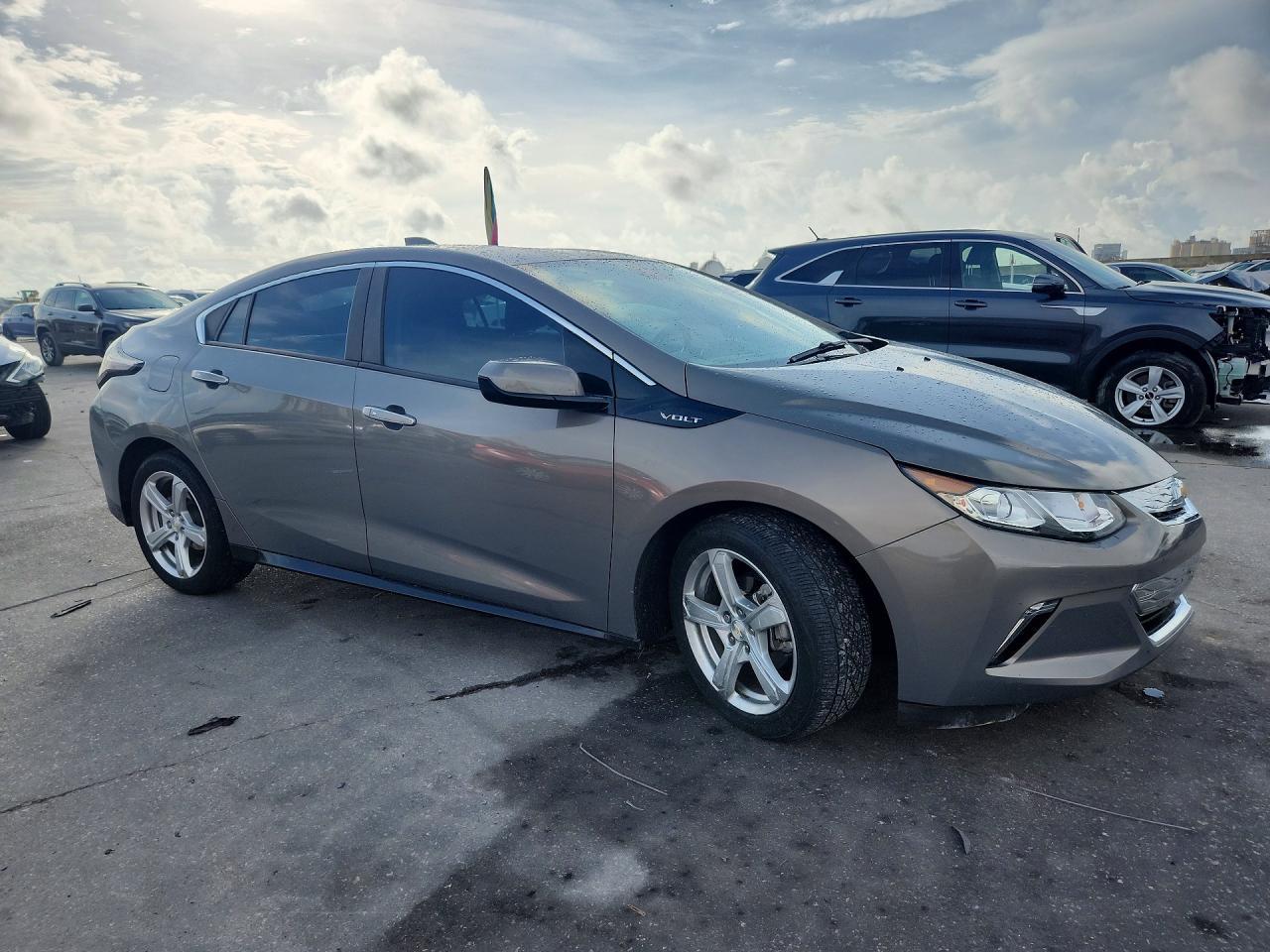 2017 CHEVROLET VOLT