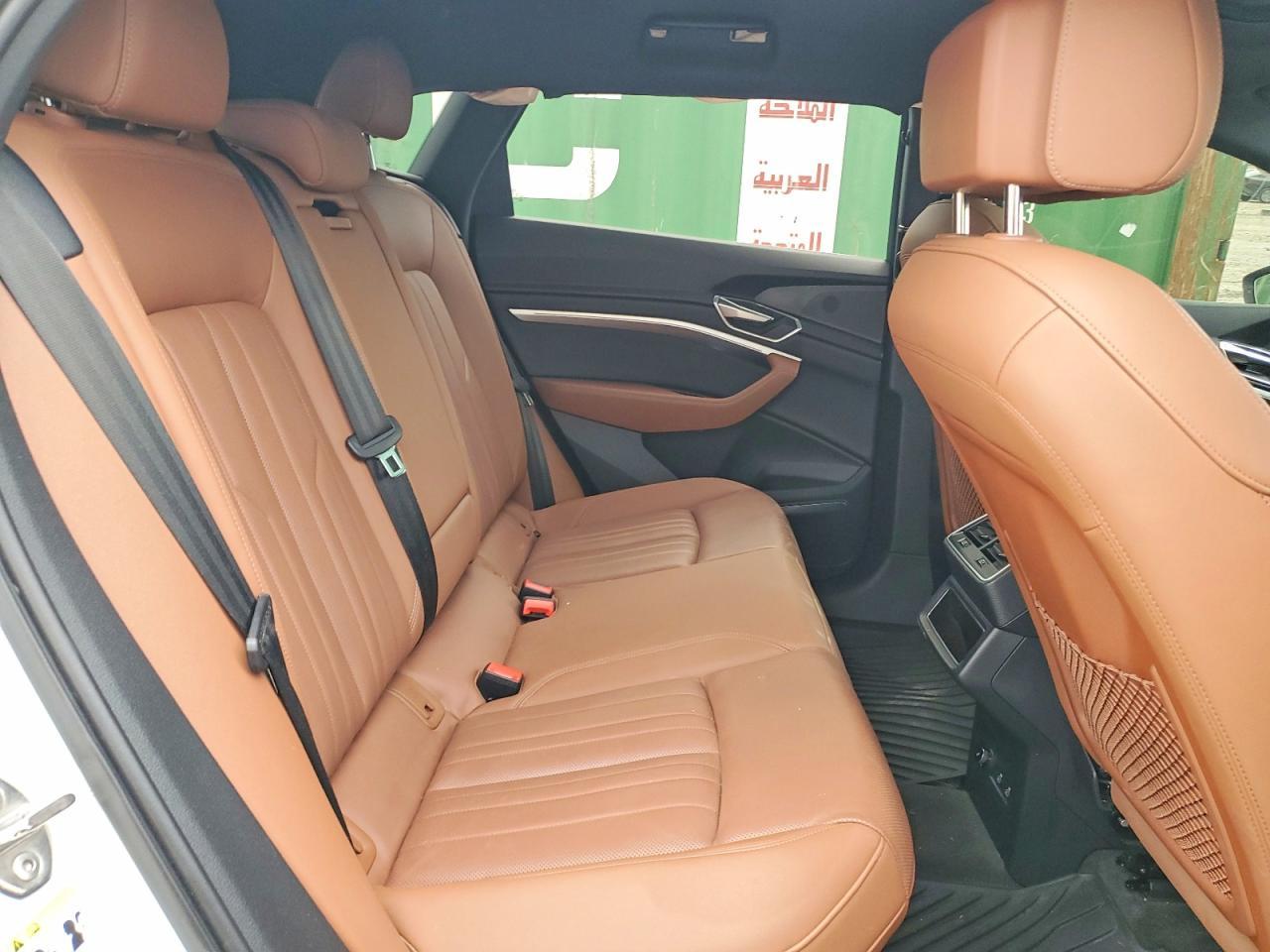 2024 AUDI Q8