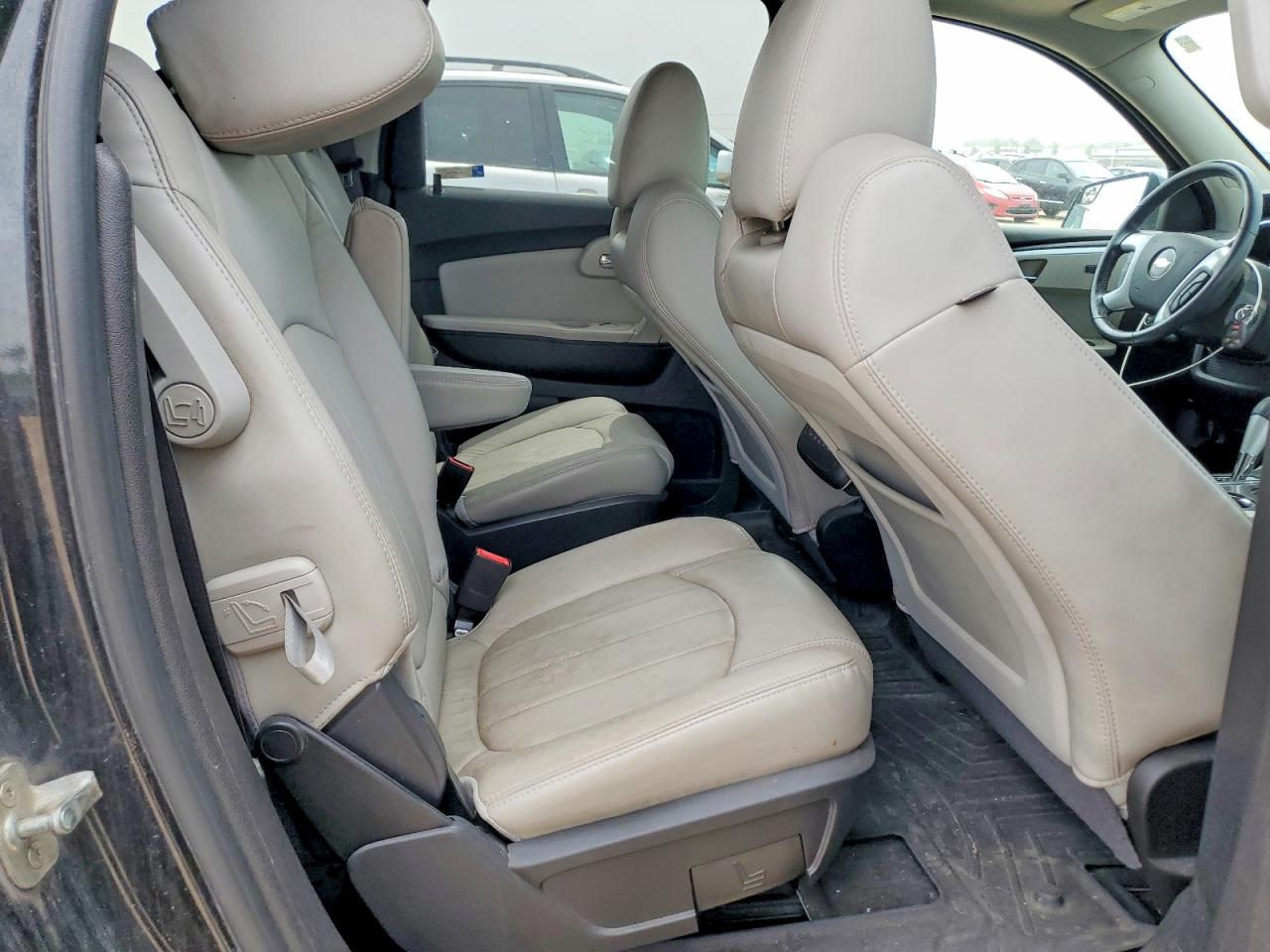 2011 CHEVROLET TRAVERSE