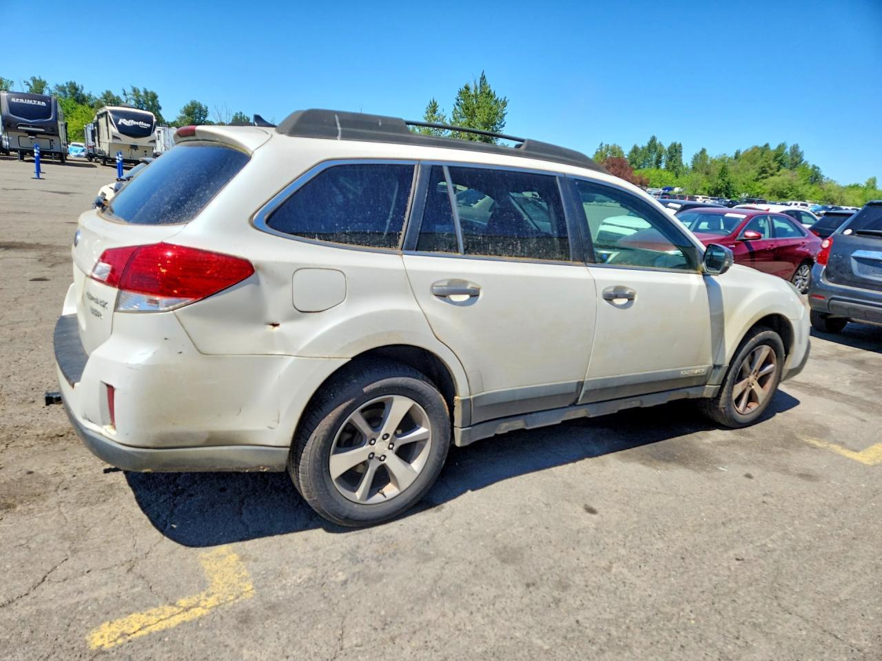 2014 SUBARU Outback