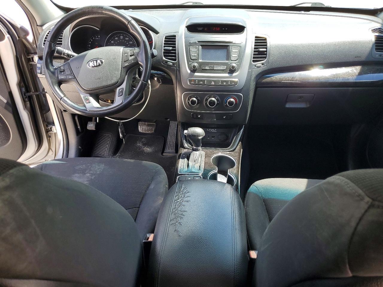 2014 KIA SORENTO