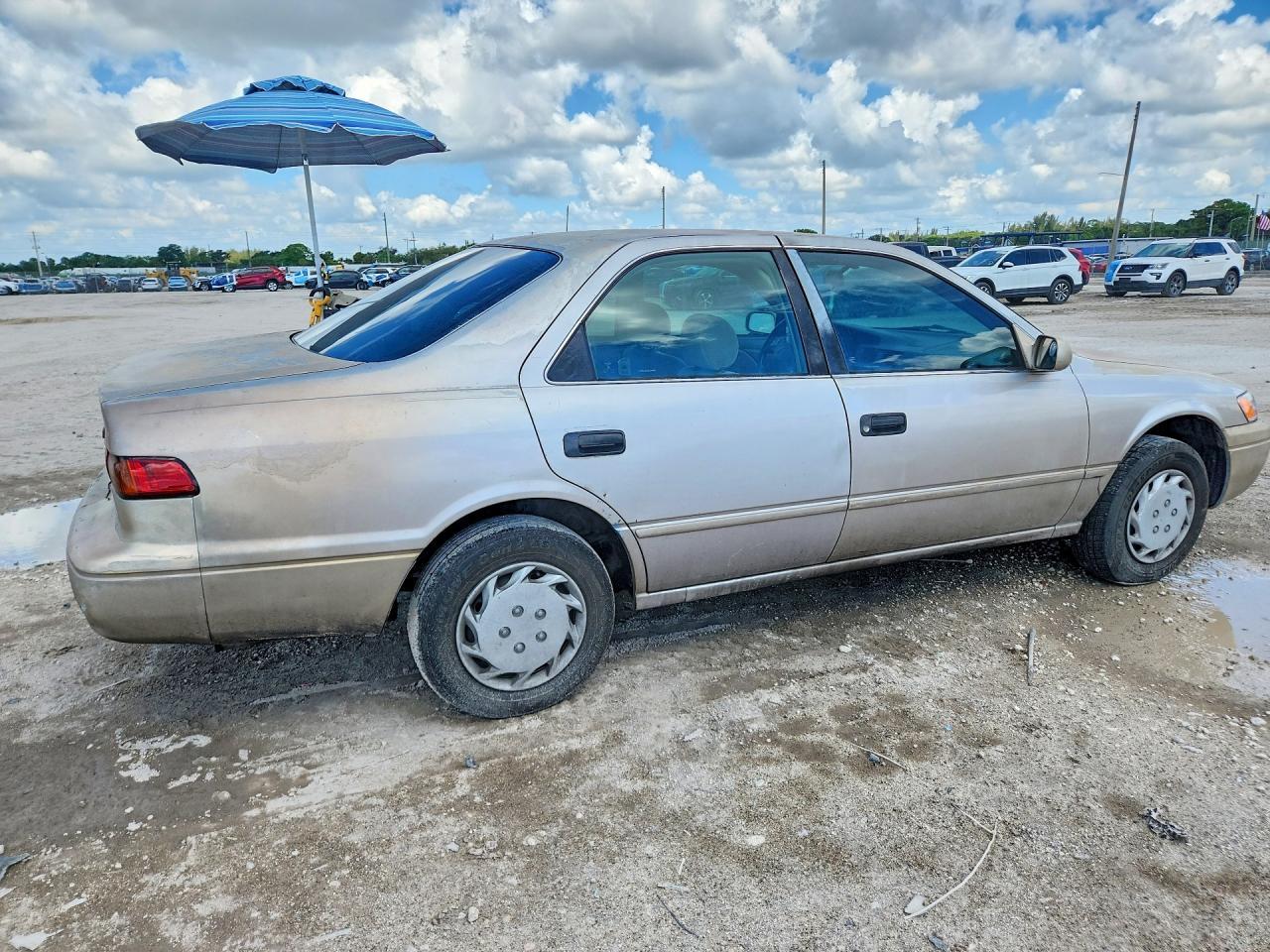 1997 TOYOTA CAMRY