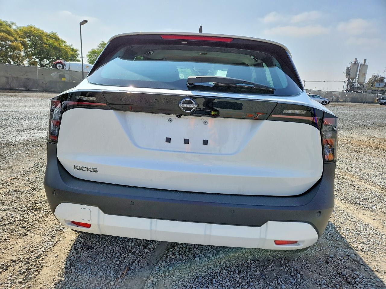2026 NISSAN KICKS