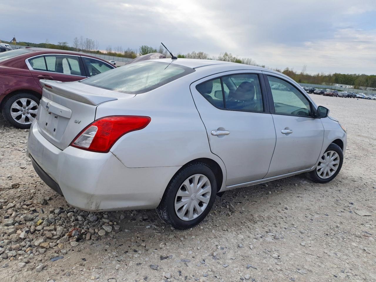 2018 NISSAN VERSA