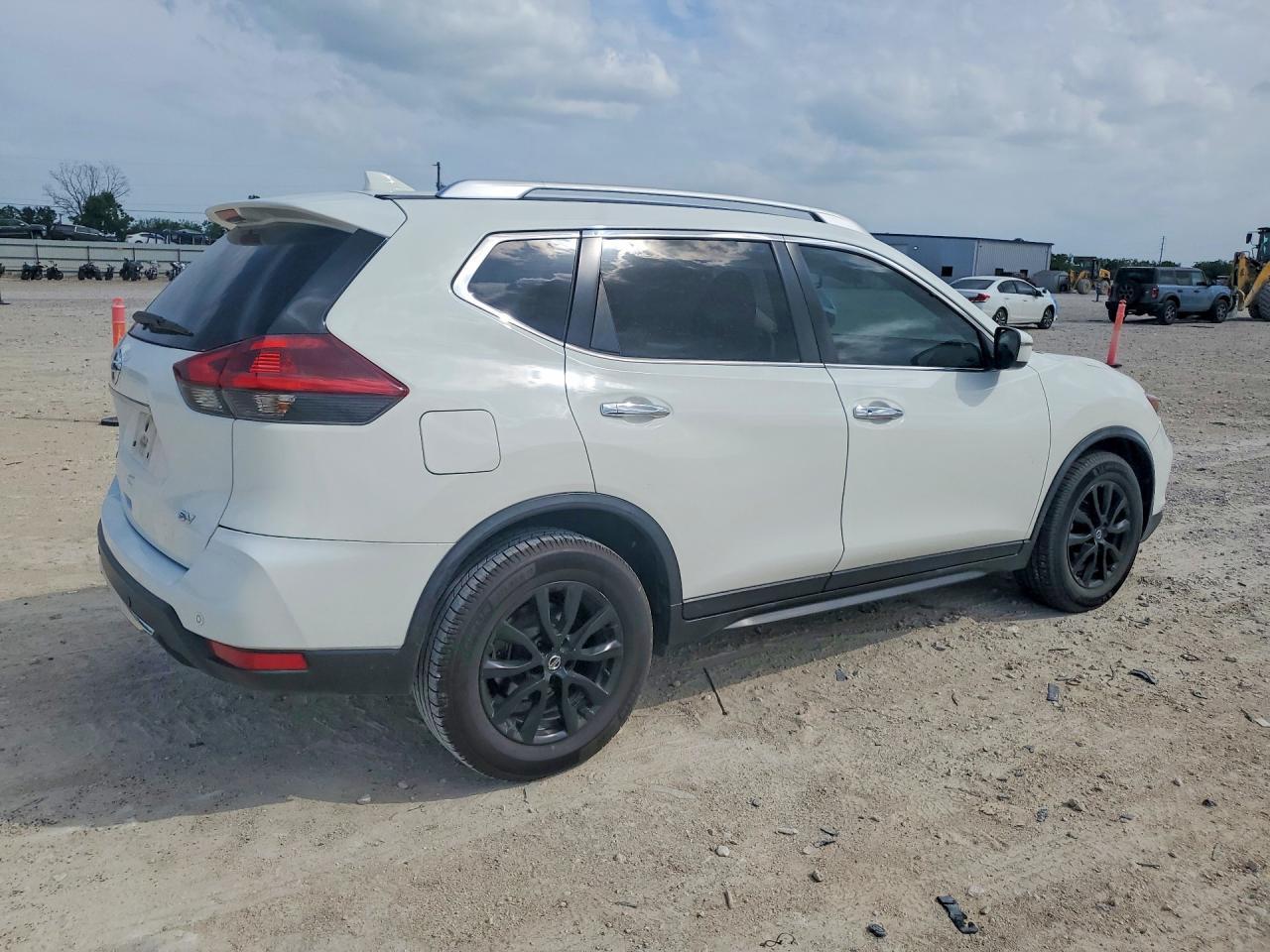 2019 NISSAN ROGUE