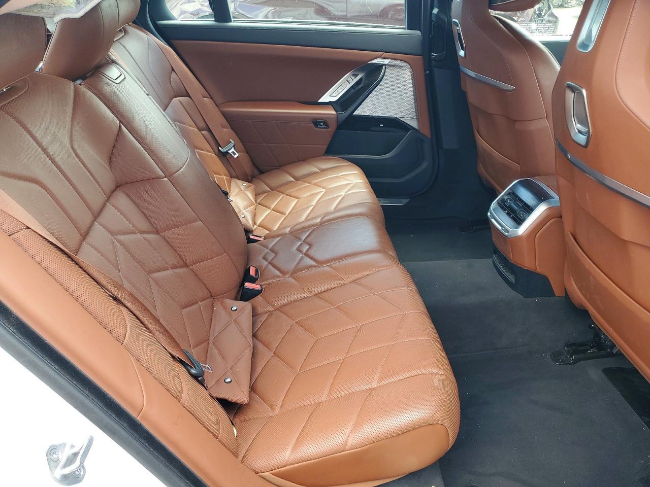 2024 BMW i7