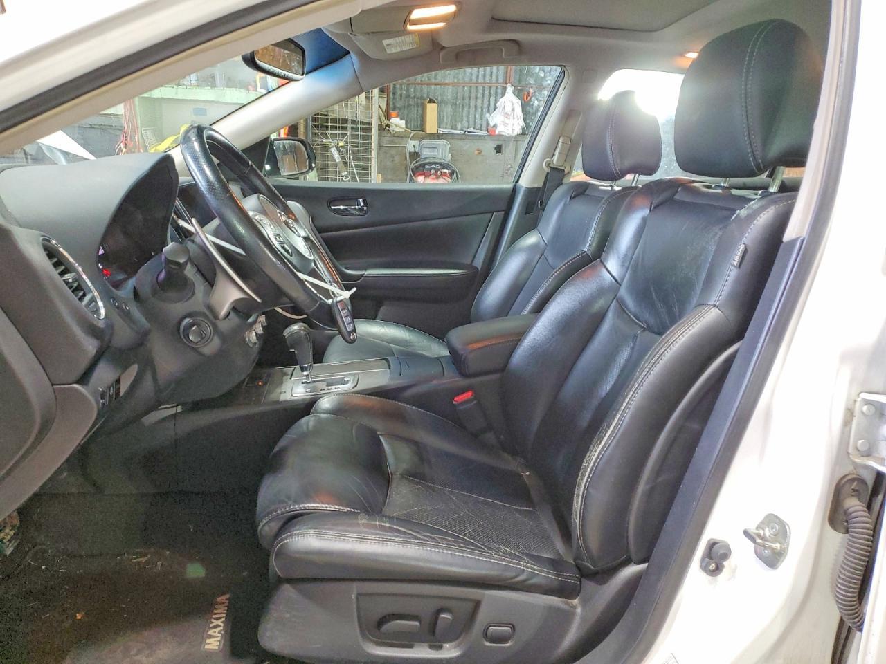 2012 NISSAN Maxima