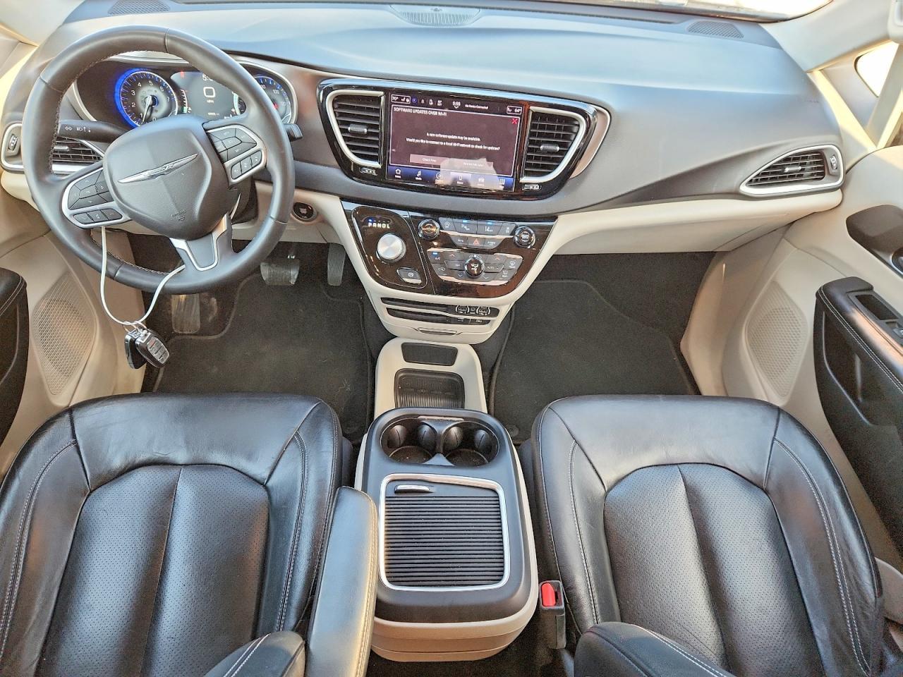 2022 CHRYSLER Pacifica