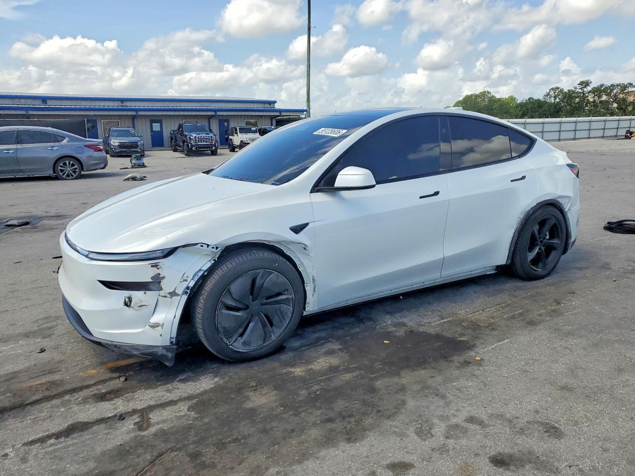 2026 TESLA MODEL Y