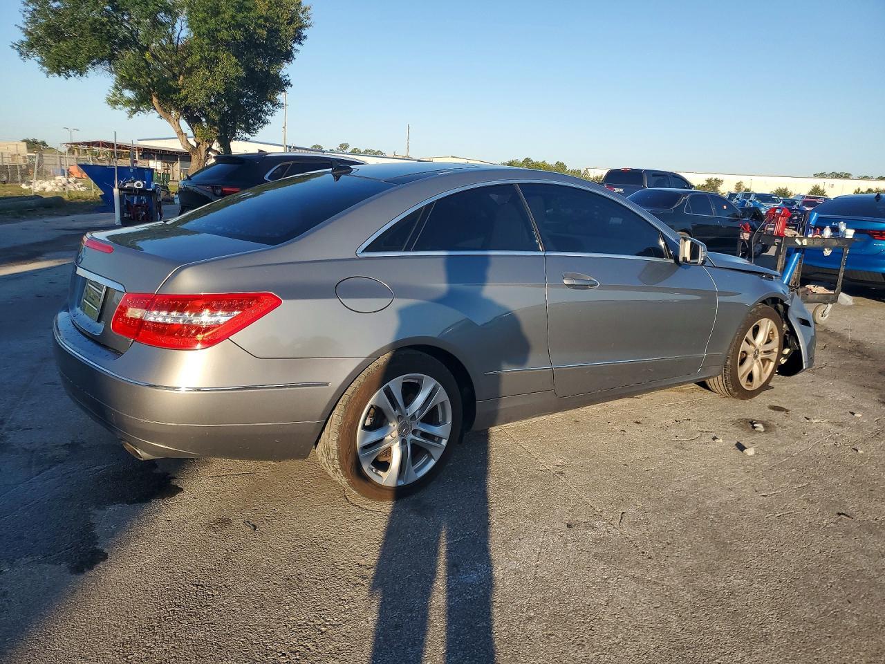 2010 MERCEDES-BENZ E-Class