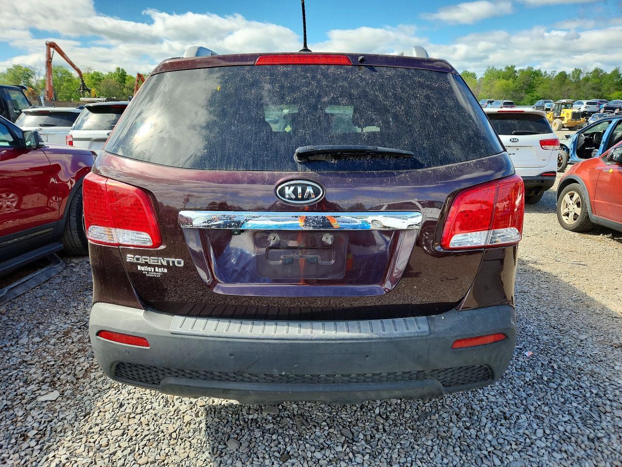 2011 KIA SORENTO