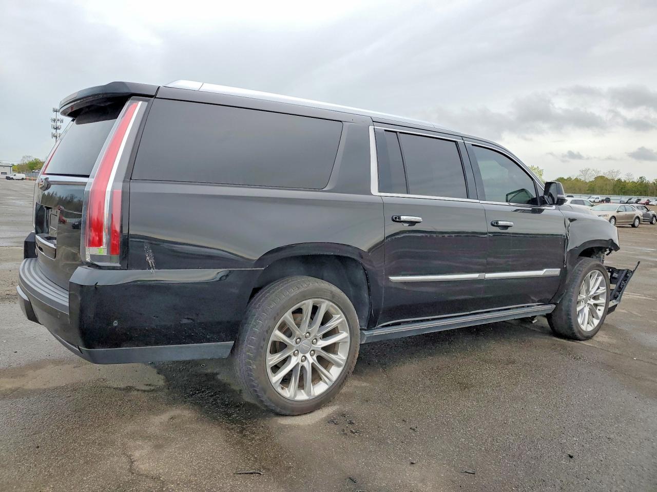 2017 CADILLAC Escalade ESV