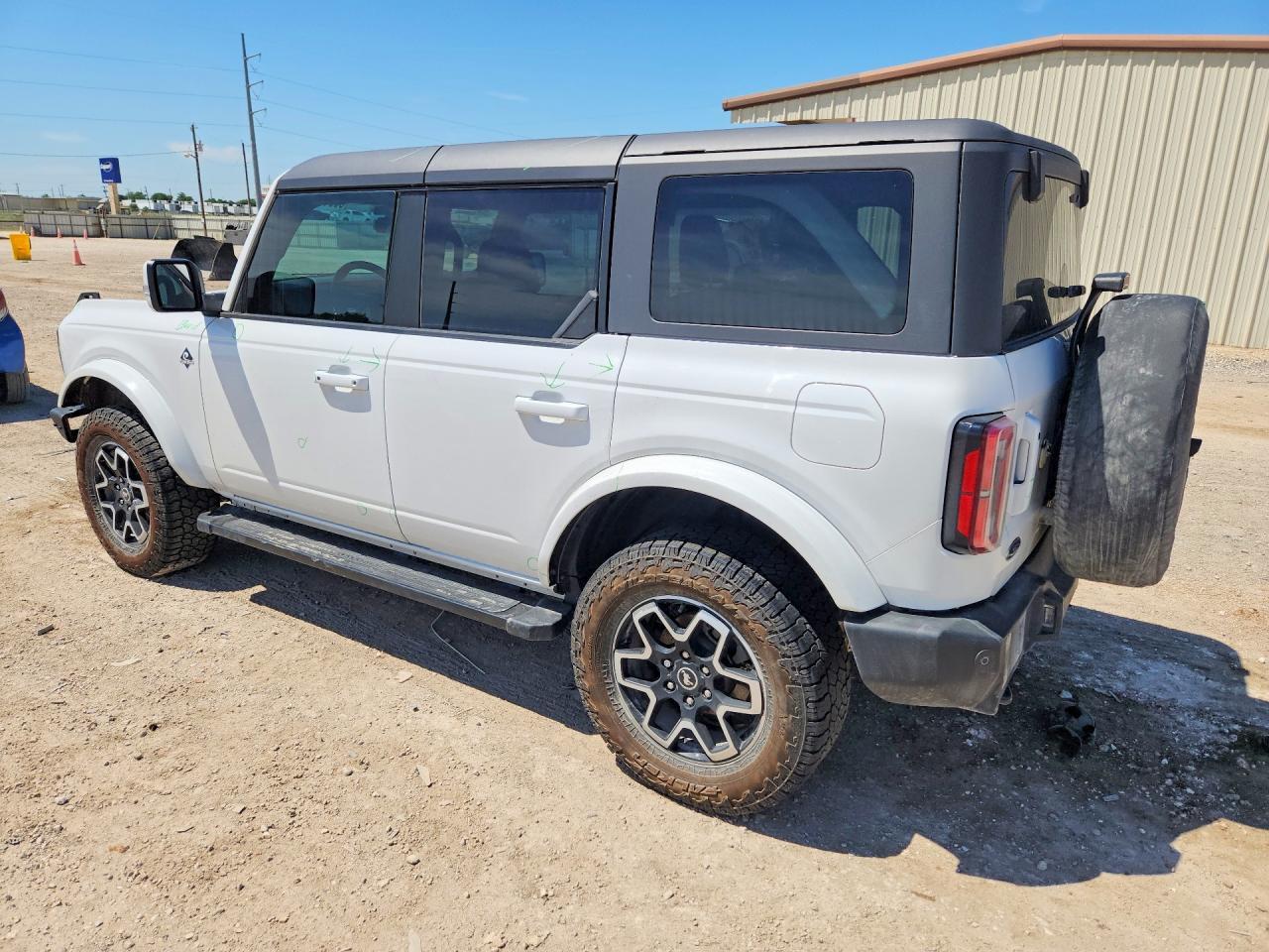 2022 FORD Bronco