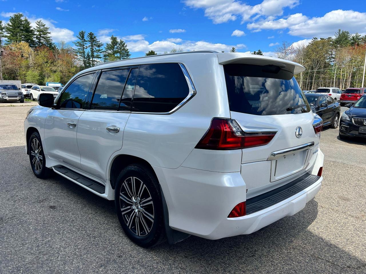 2019 LEXUS LX 570