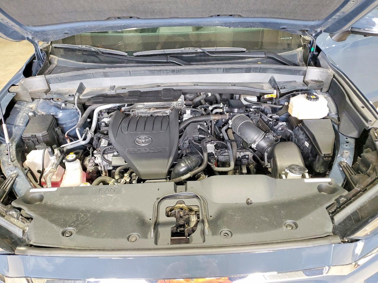 2024 TOYOTA HIGHLANDER