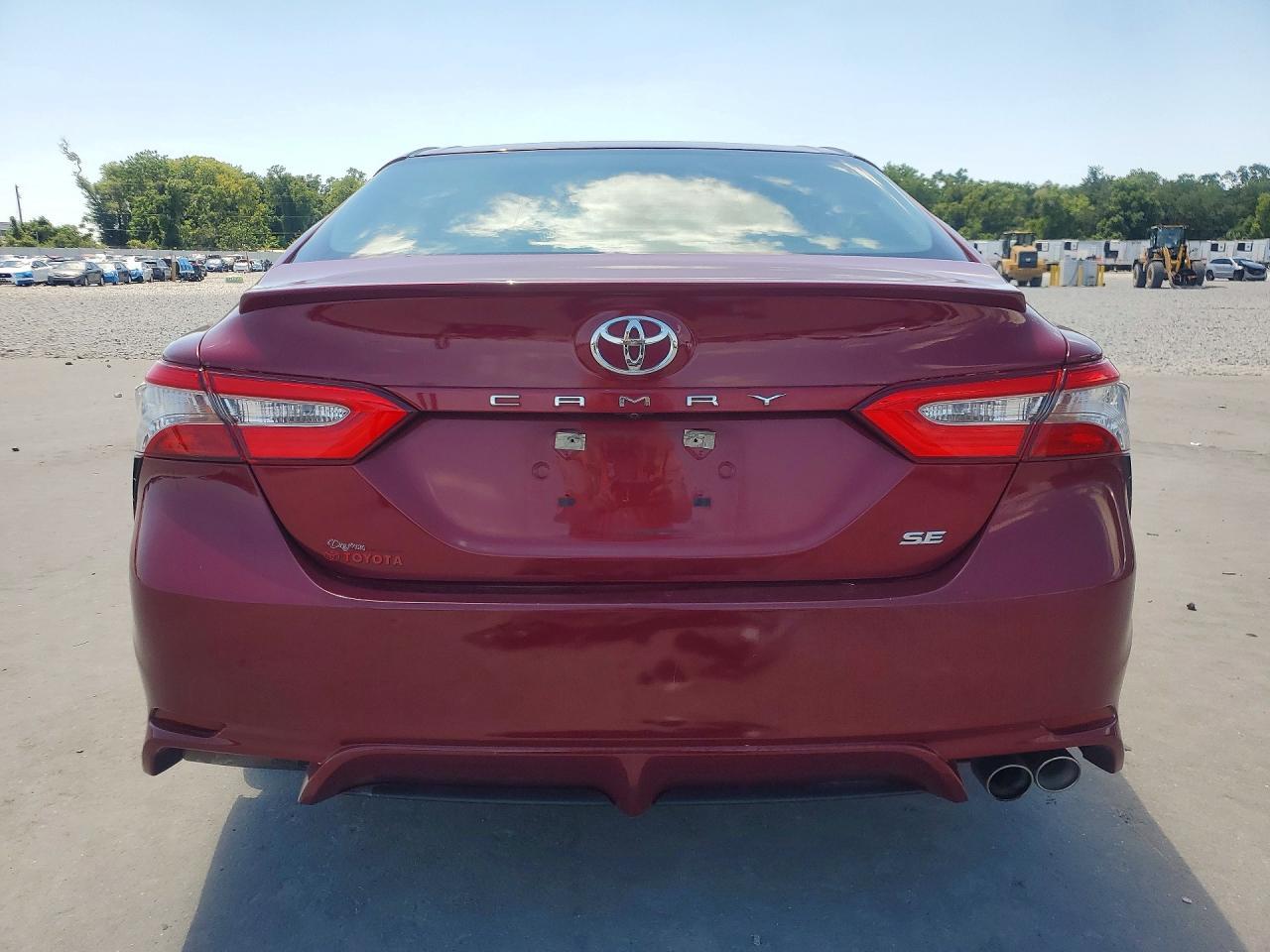 2018 TOYOTA CAMRY