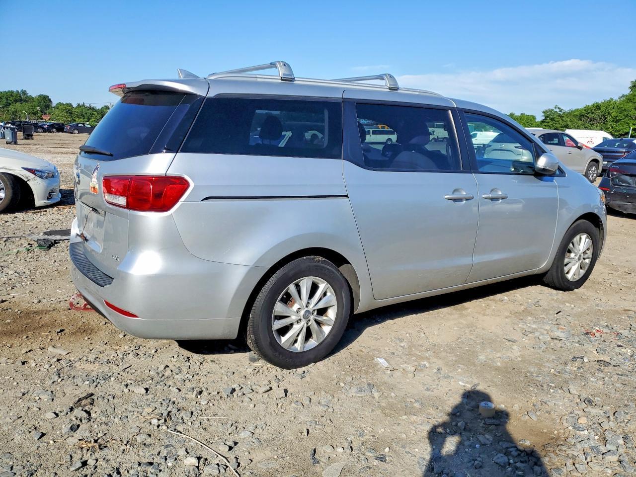 2015 KIA SEDONA