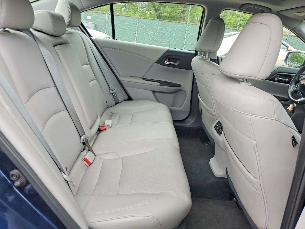 2015 HONDA ACCORD